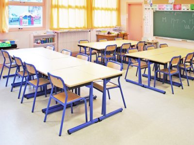 Tables-chaises-scolaires-4